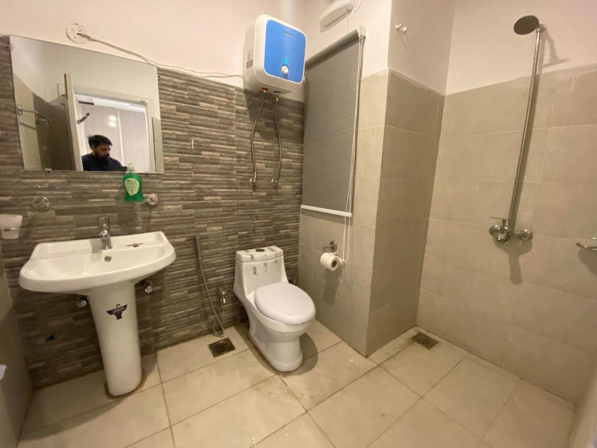 Luxe Suites Bahria Town Lahore Eksteriør bilde