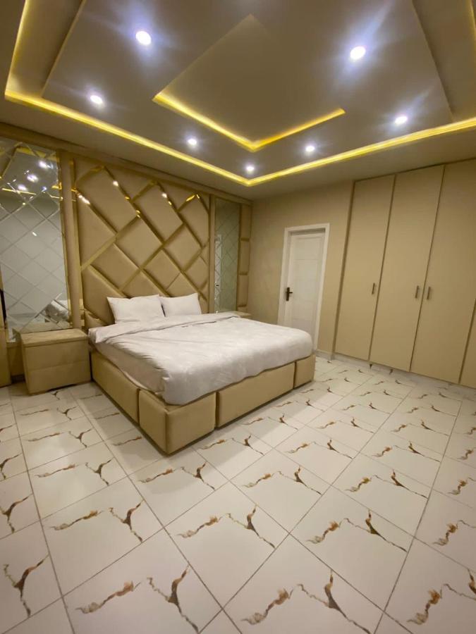 Luxe Suites Bahria Town Lahore Eksteriør bilde