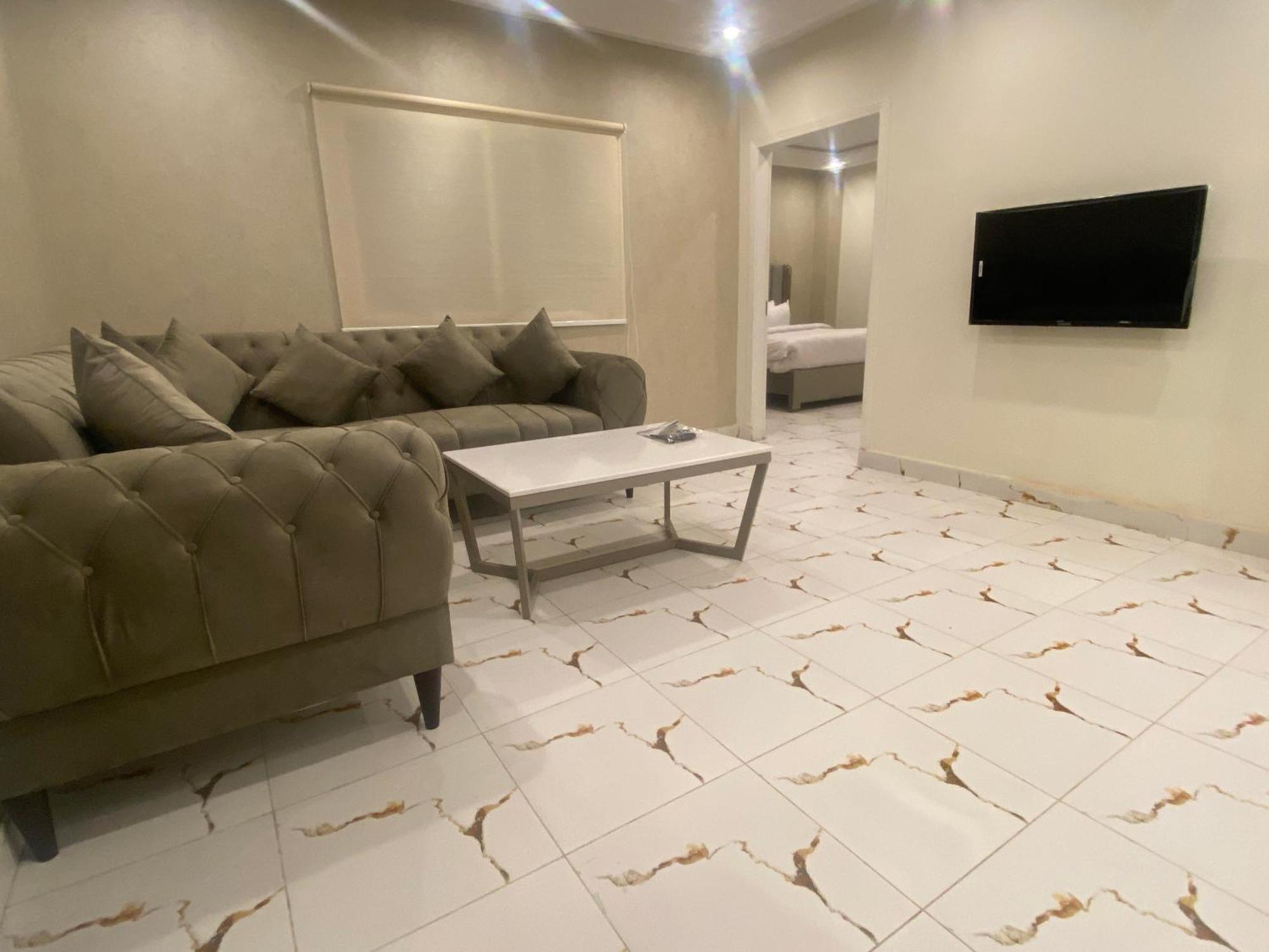 Luxe Suites Bahria Town Lahore Eksteriør bilde
