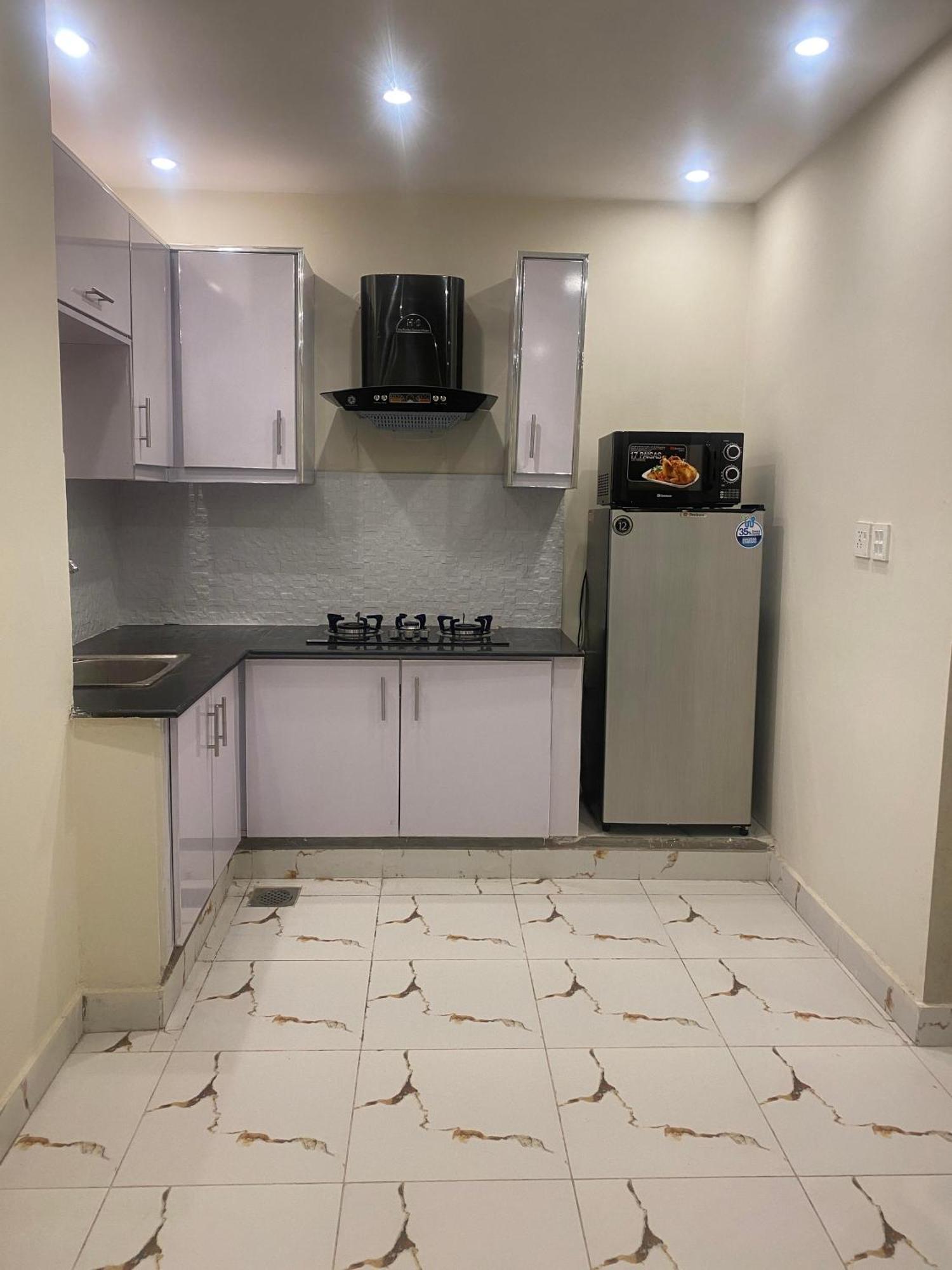 Luxe Suites Bahria Town Lahore Eksteriør bilde