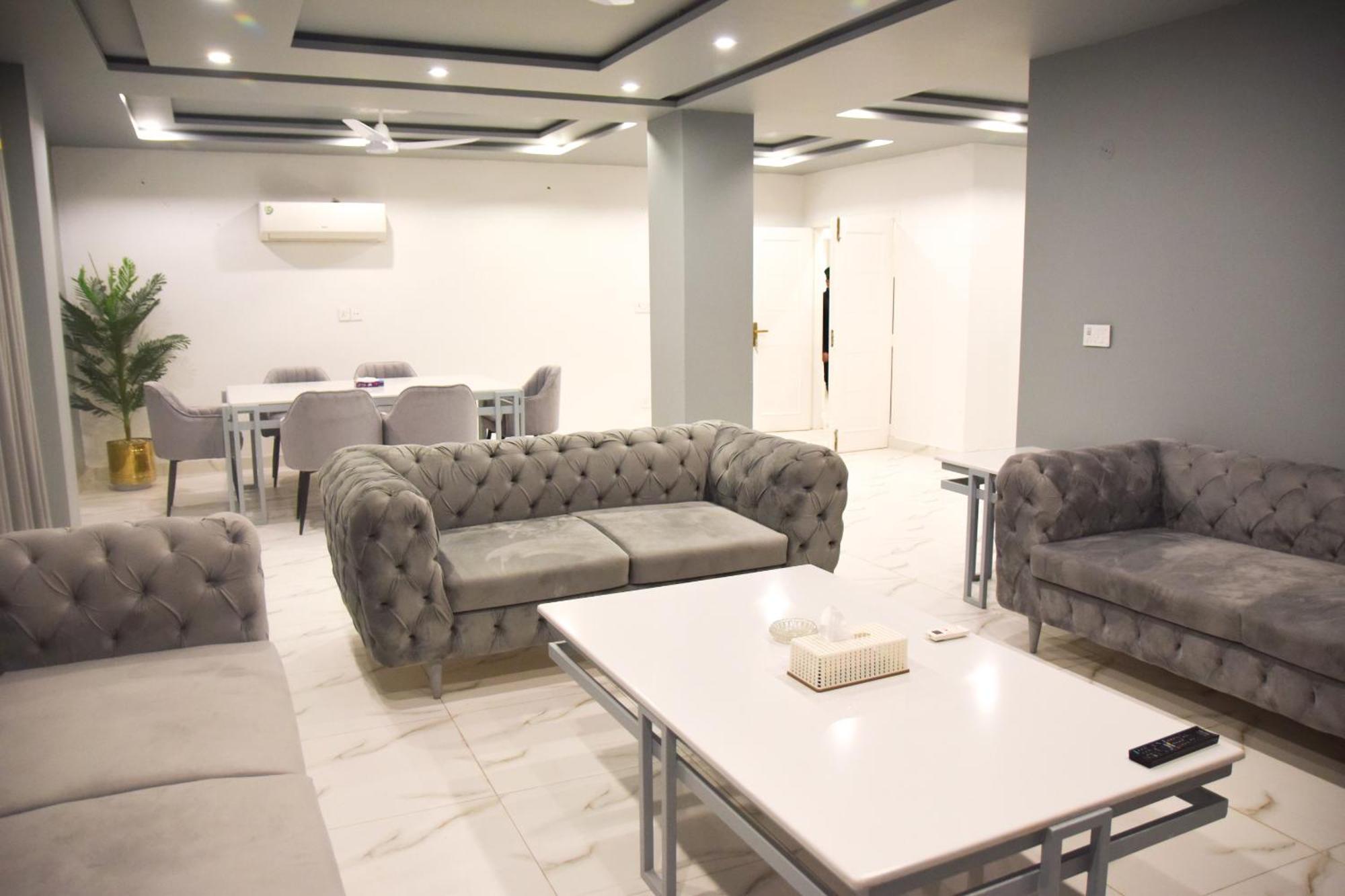 Luxe Suites Bahria Town Lahore Eksteriør bilde