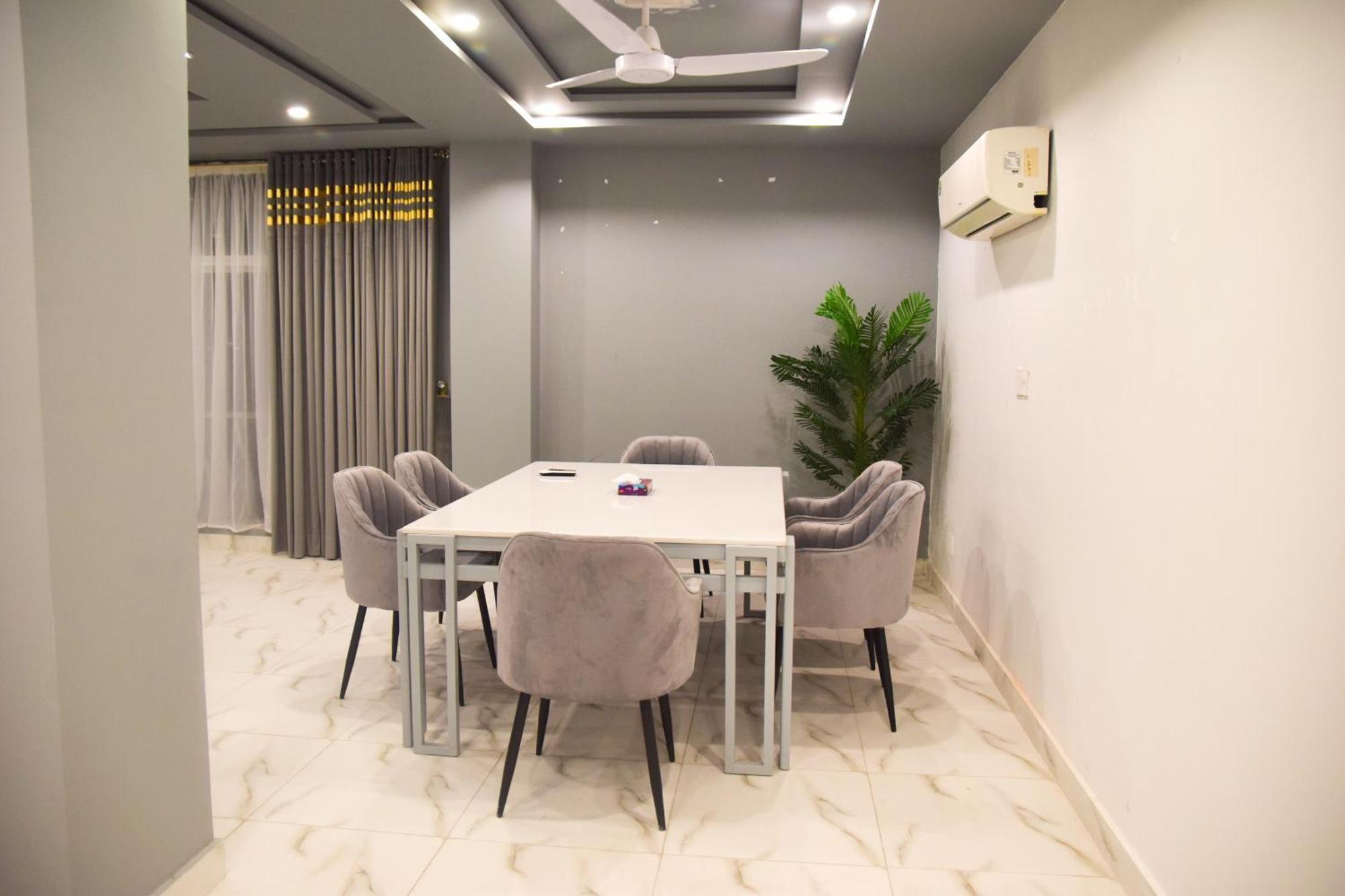 Luxe Suites Bahria Town Lahore Eksteriør bilde